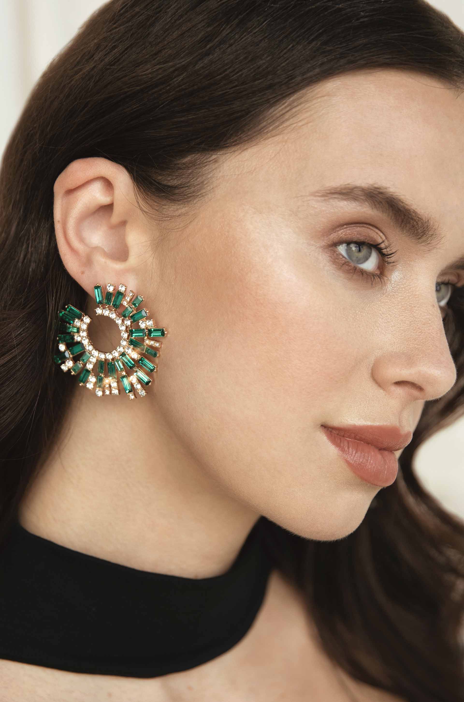 NEw Media Id ---- NEw Media Id custom prod. type -- custom vendor -- Red / Large -- --